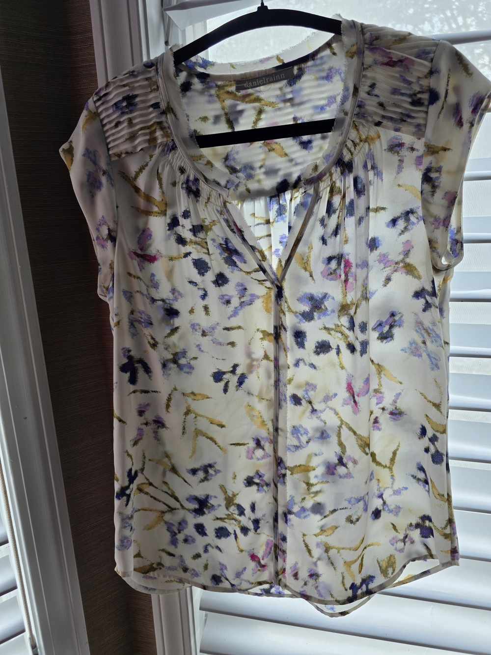 Flowy Floral Cap-Sleeve Top - Cream with Purple & Gold Floral